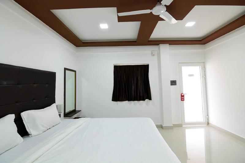 Seashore Beach Resort Calangute Bagian luar foto