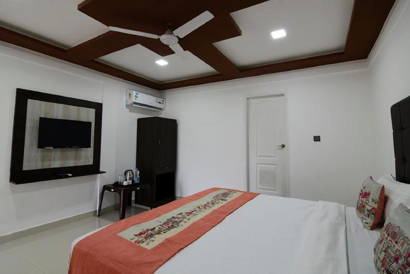 Seashore Beach Resort Calangute Bagian luar foto