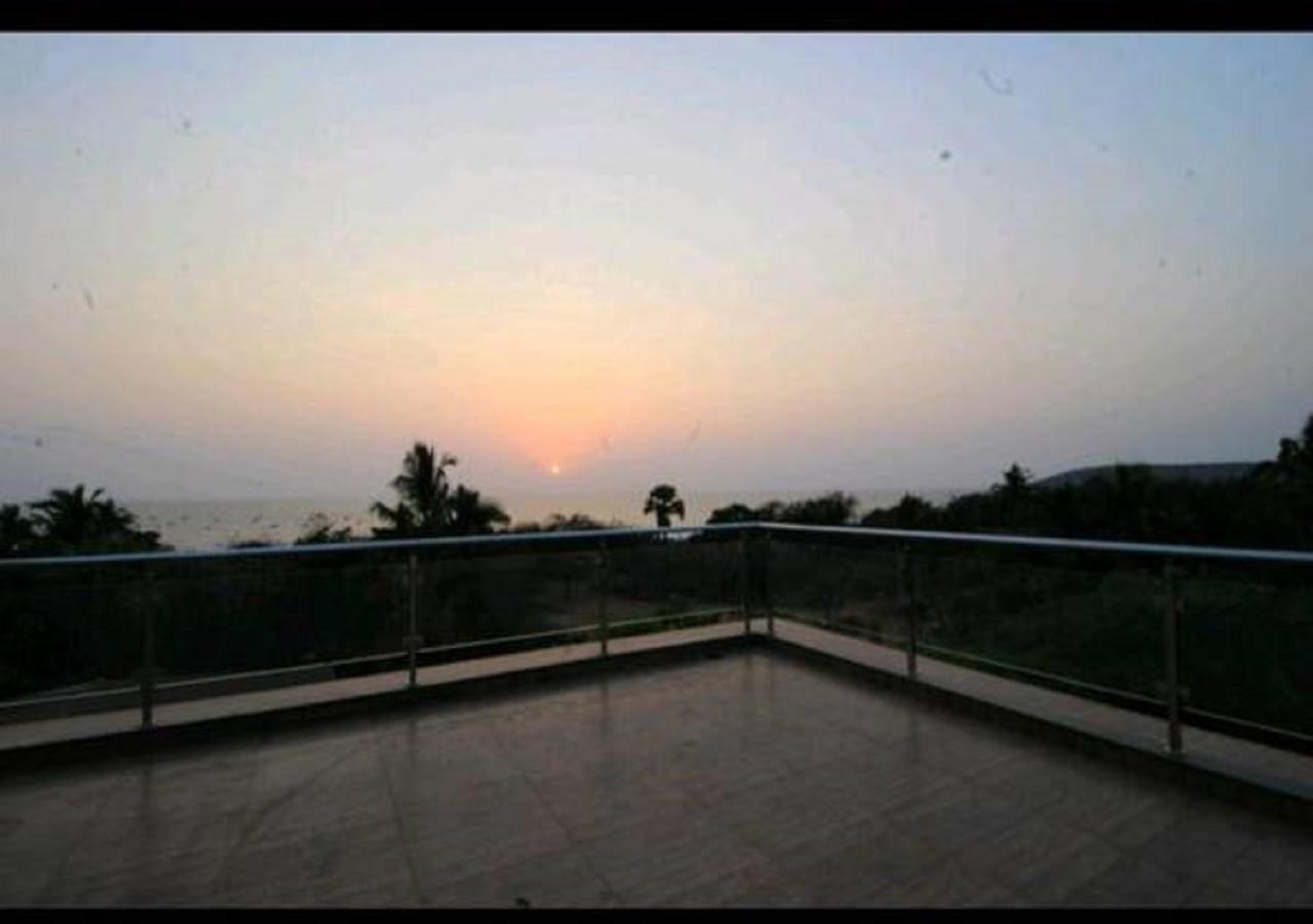 Seashore Beach Resort Calangute Bagian luar foto